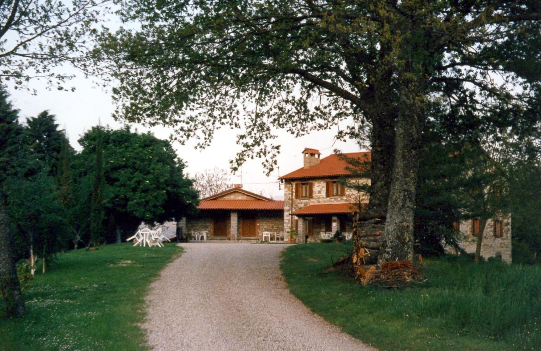فيلا Agriturismo Fontandrone بييفي سانتو ستيفانو المظهر الخارجي الصورة
